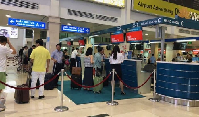 Quầy làm thủ tục hành lý Vietnam airlines