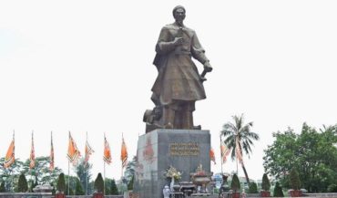 Tượng đài Trần Hưng Đạo, Nam Định