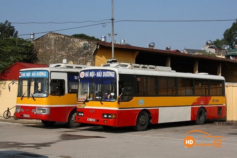 Bạn có thể lựa chọn đi xe bus từ Hà Nội về Hải Dương để tiết kiệm chi phí